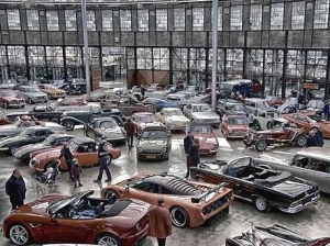 Автодилеры в России впервые проведут &laquo;черную пятницу&raquo;